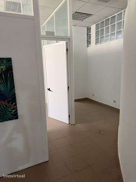 Escritório /Gabinete - Grande imagem: 2/3