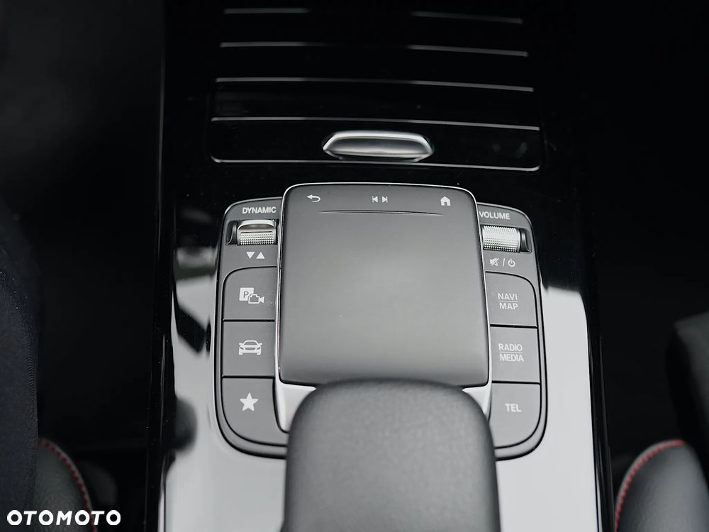 Mercedes-Benz Klasa A 200 AMG Line 7G-DCT - 37