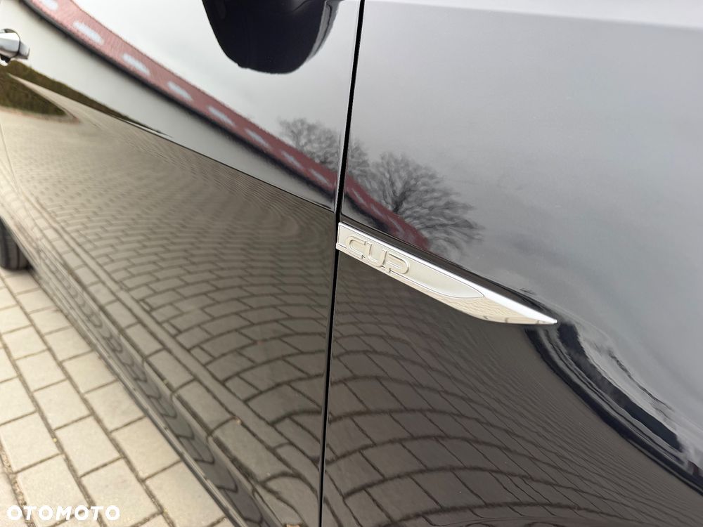 Volkswagen Golf - 37