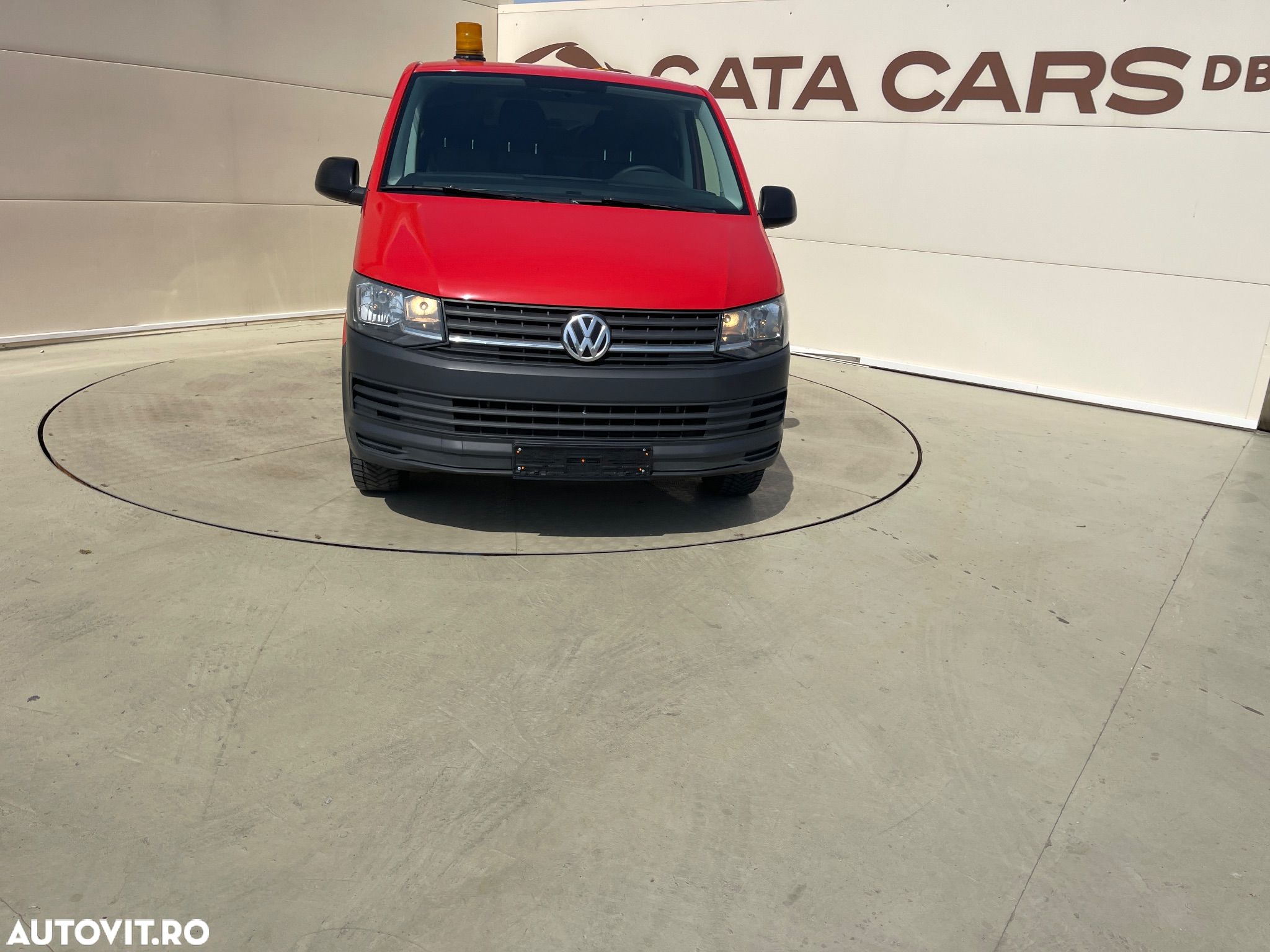 Volkswagen Transporter 2.0TDI  USI SPATE - 1