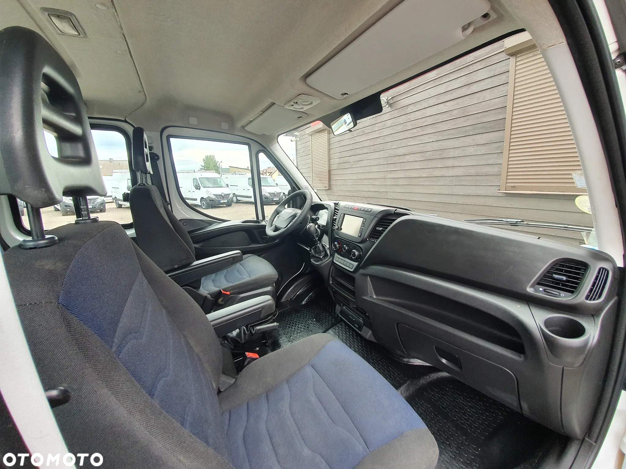 Iveco DAILY 35C15 C 15 - 17