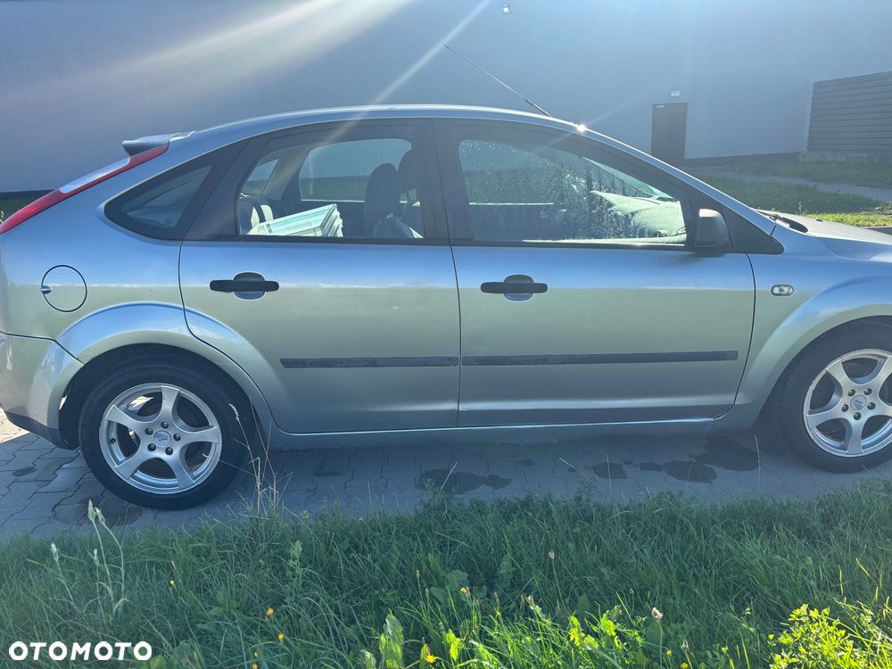 Ford Focus 1.6 TDCi FX Silver - 7