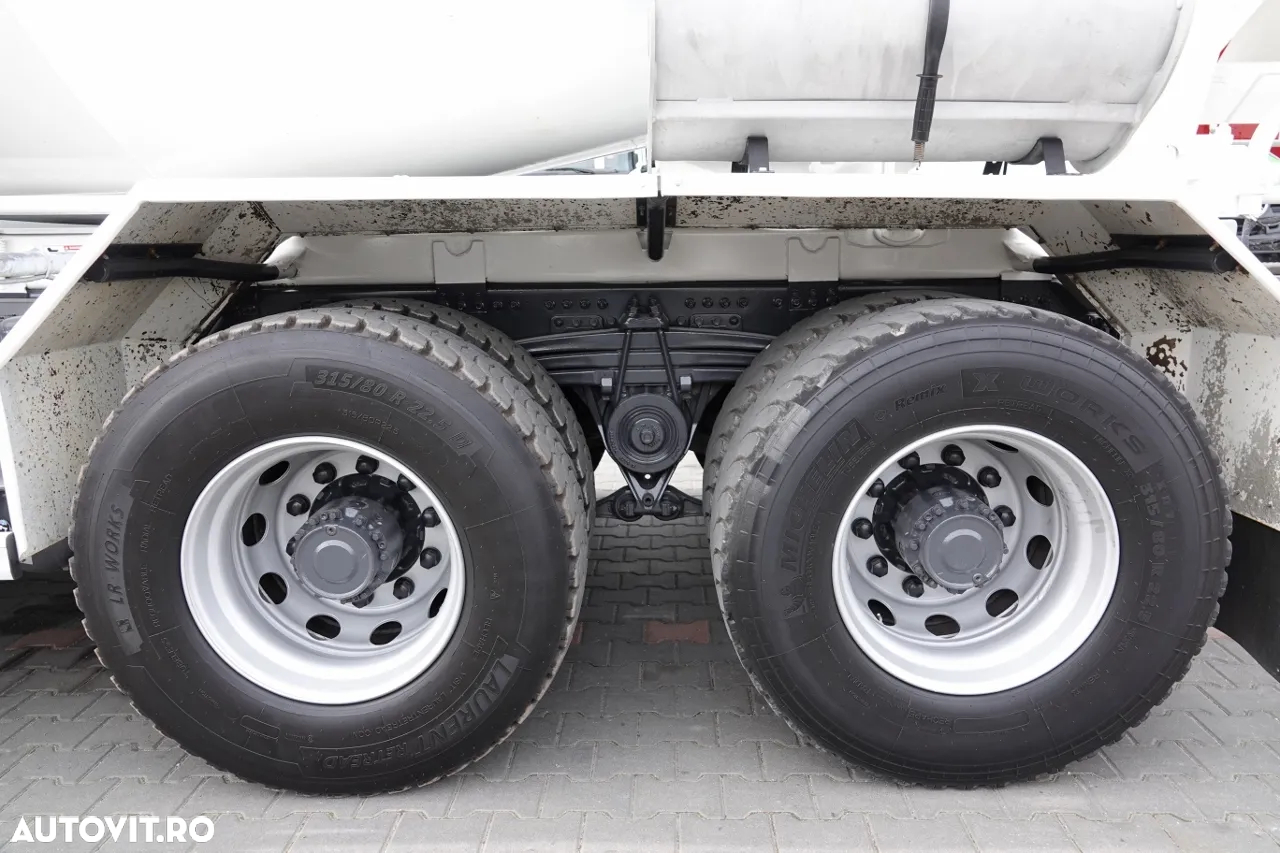 Renault C 380 / 8X4 / BETONER / BETON CONVERTER / LIEBHERR 9 M3 / EURO 6 / 2016 - 26