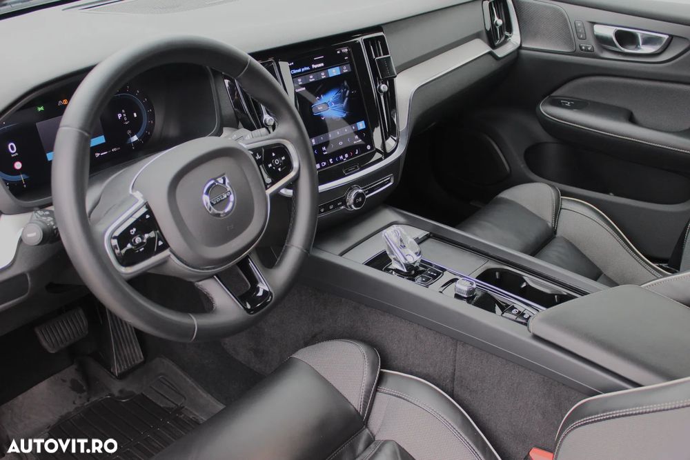 Volvo S60 B4 B DKG Plus Dark - 11