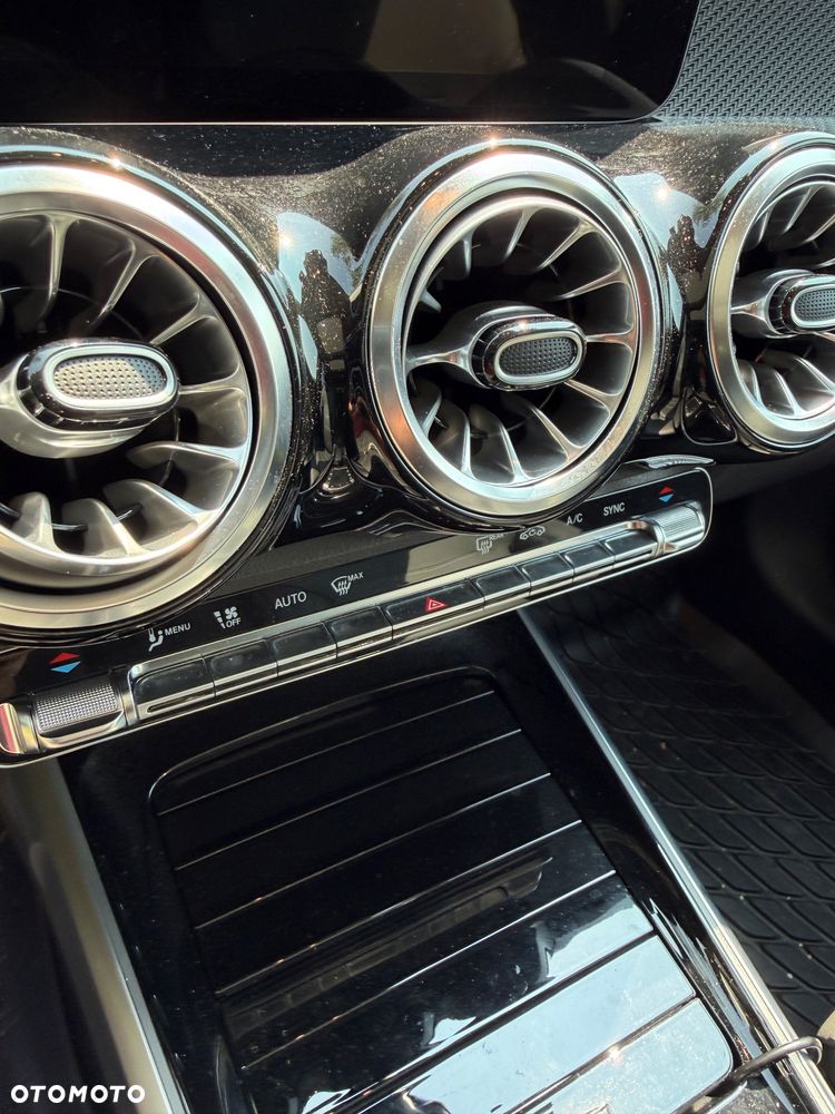 Mercedes-Benz GLB AMG 35 4-Matic - 9