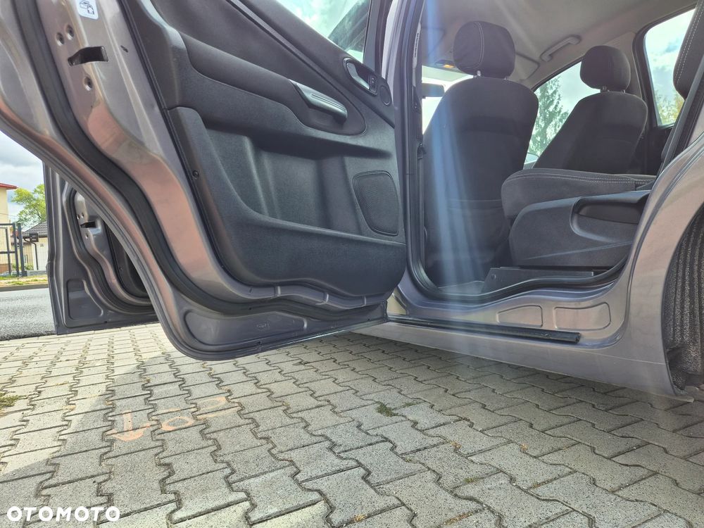 Ford S-Max - 15