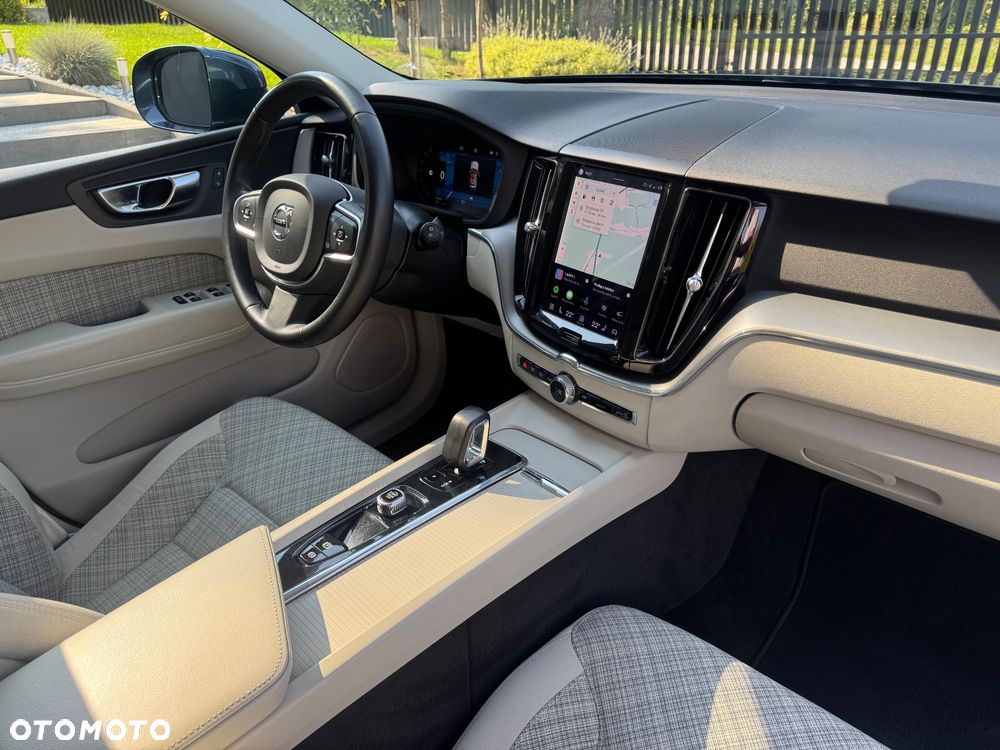 Volvo XC 60 B5 B AWD Core - 26