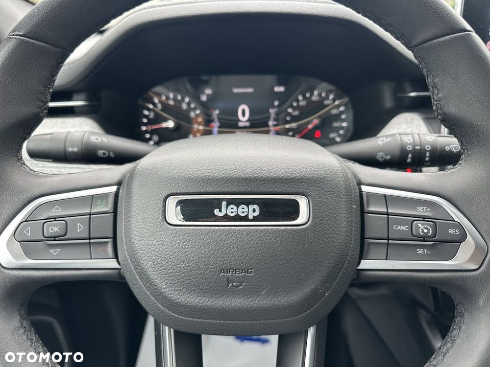 Jeep Compass - 8