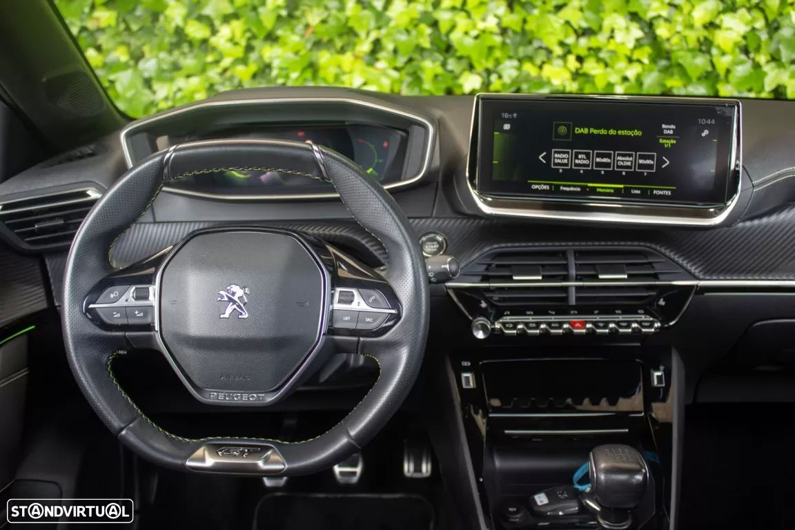 Peugeot 208 1.2 PureTech GT - 17