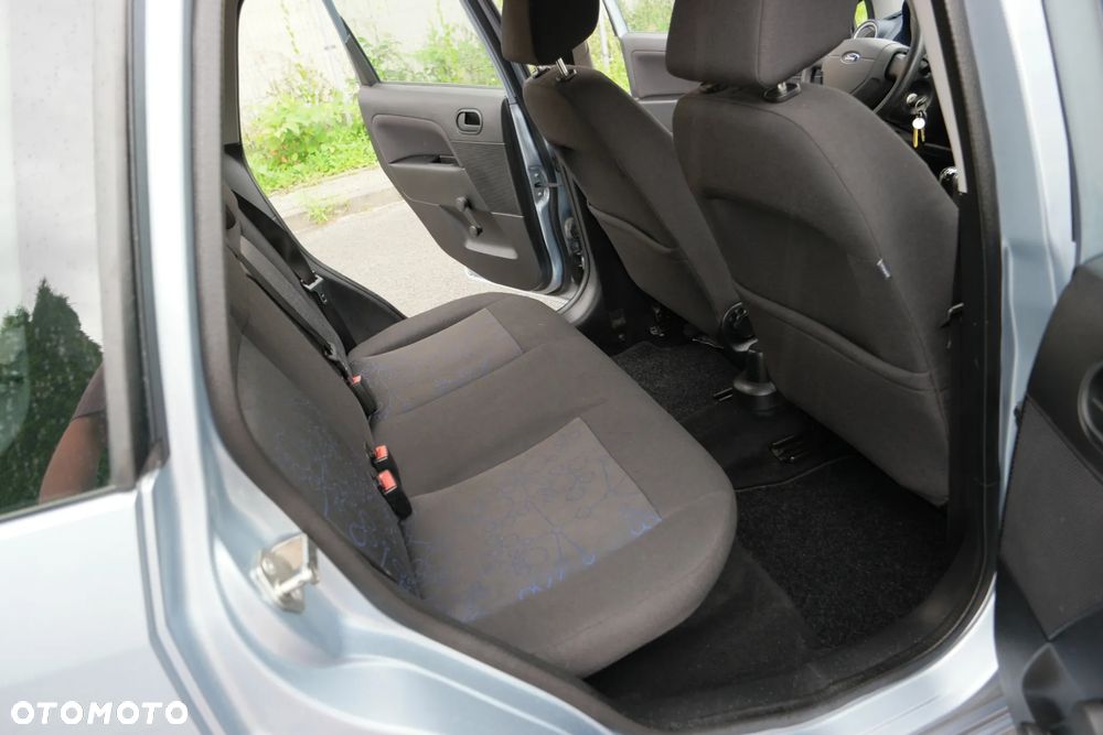 Ford Fiesta - 23