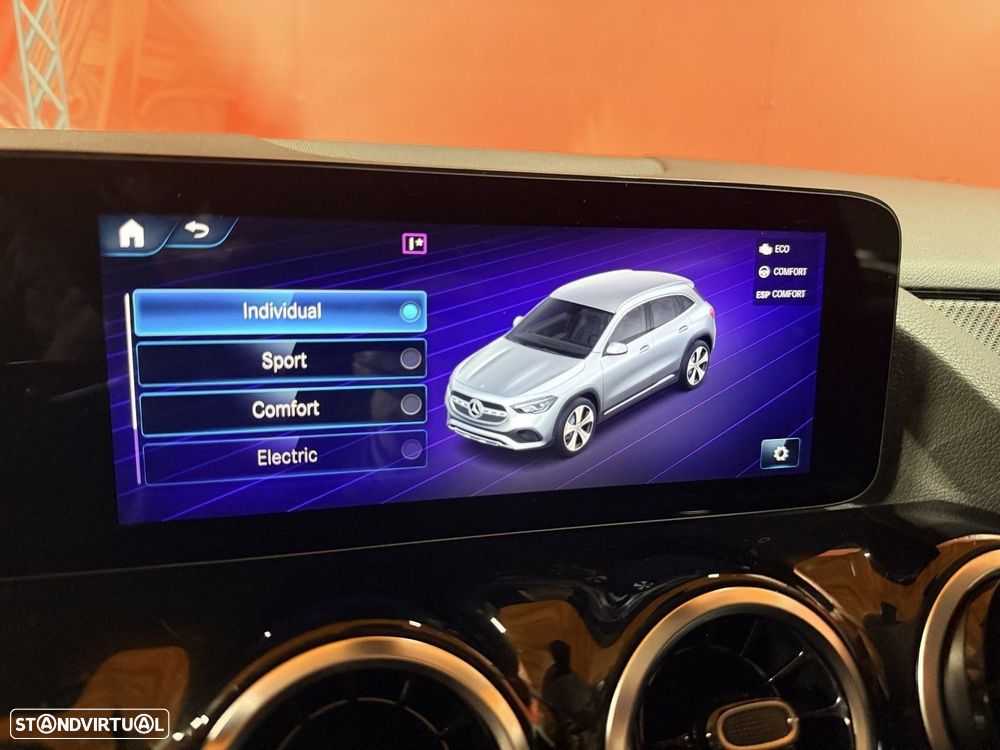 Mercedes-Benz GLA 250 e AMG Line - 13