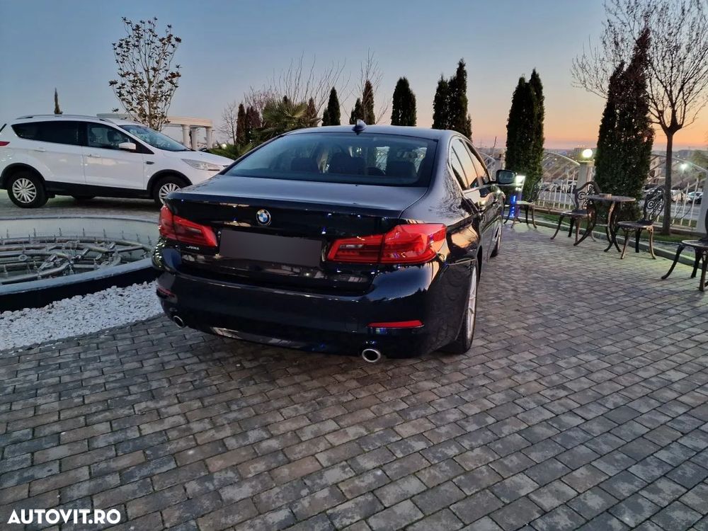 BMW Seria 5 520d Aut. Luxury Line - 29