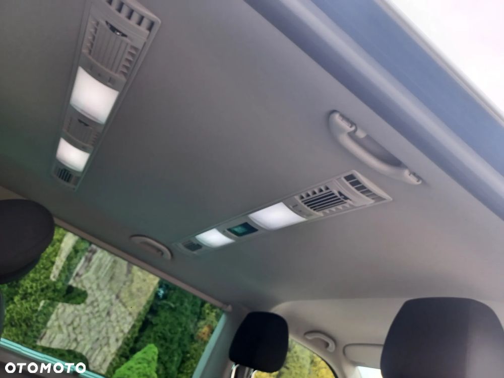 Volkswagen Caravelle 6.1 2.0 TDI L1 Comfortline DSG - 16