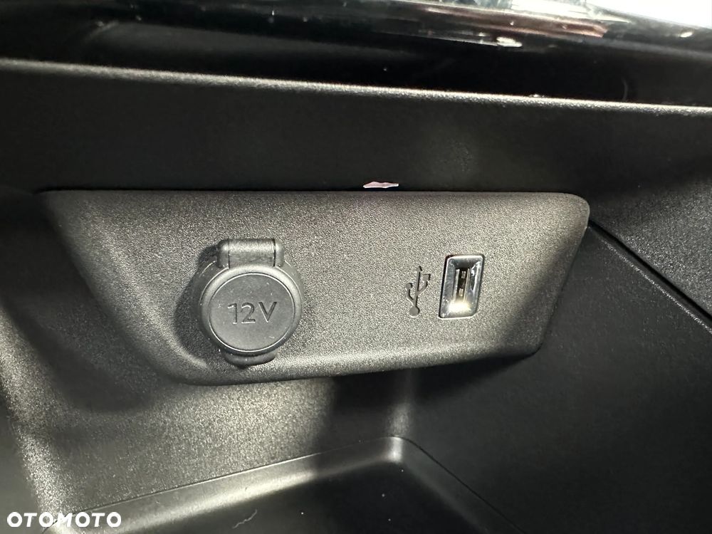 Opel Corsa 1.2 Direct Injection Turbo Start/Stop Elegance - 35