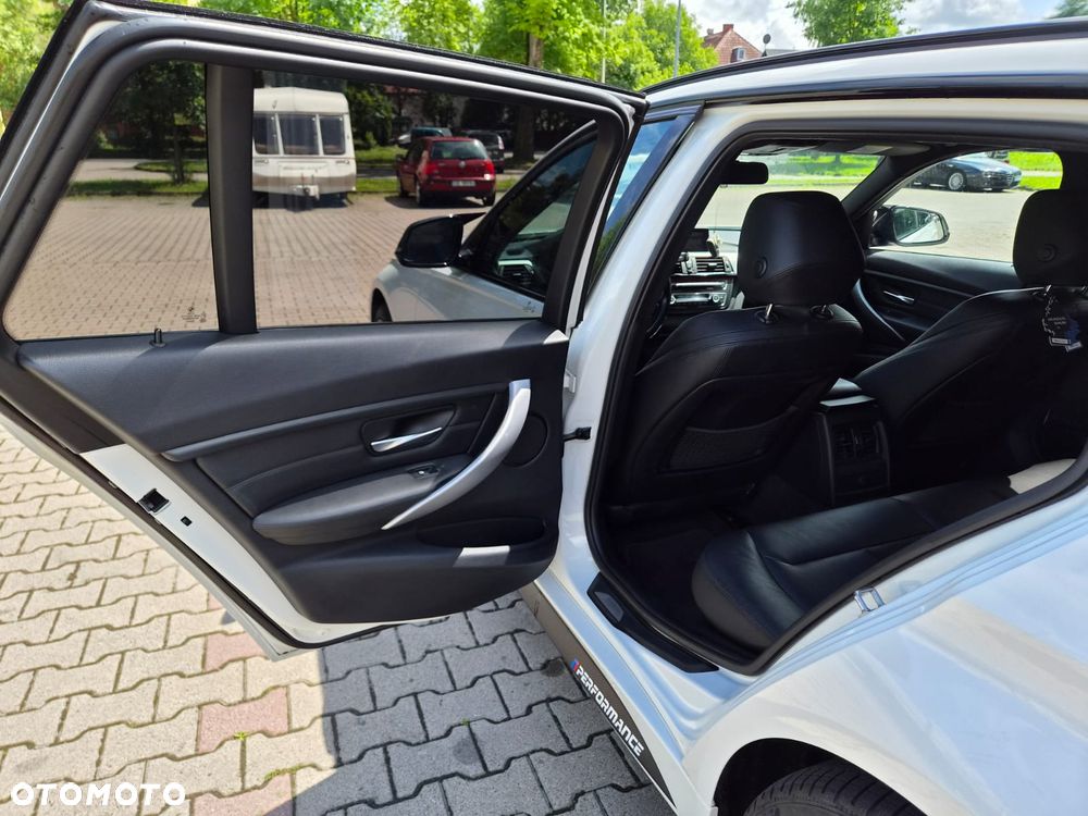 BMW Seria 3 - 16