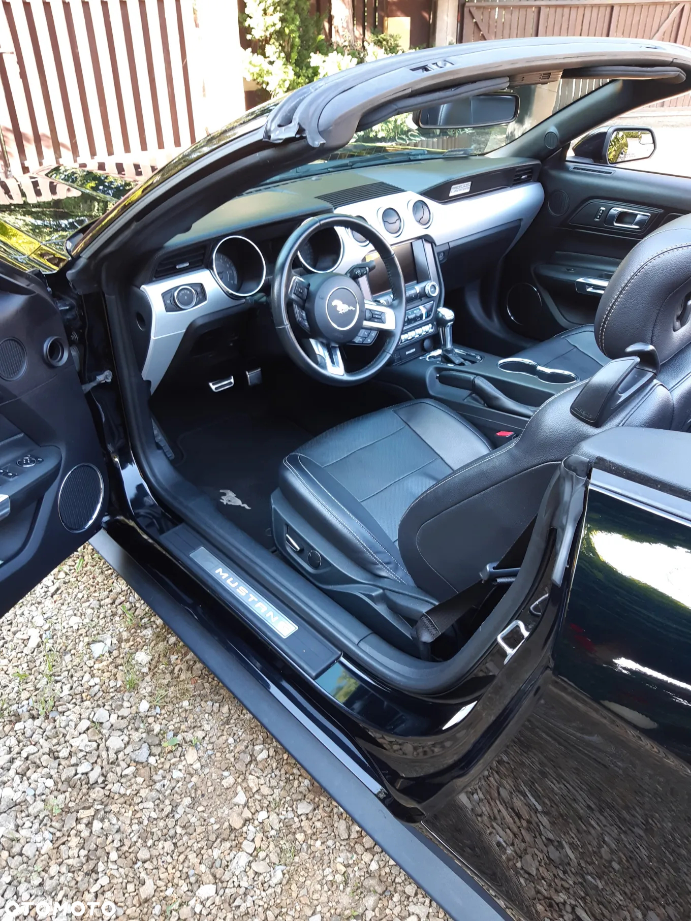 Ford Mustang Cabrio 2.3 Eco Boost - 12