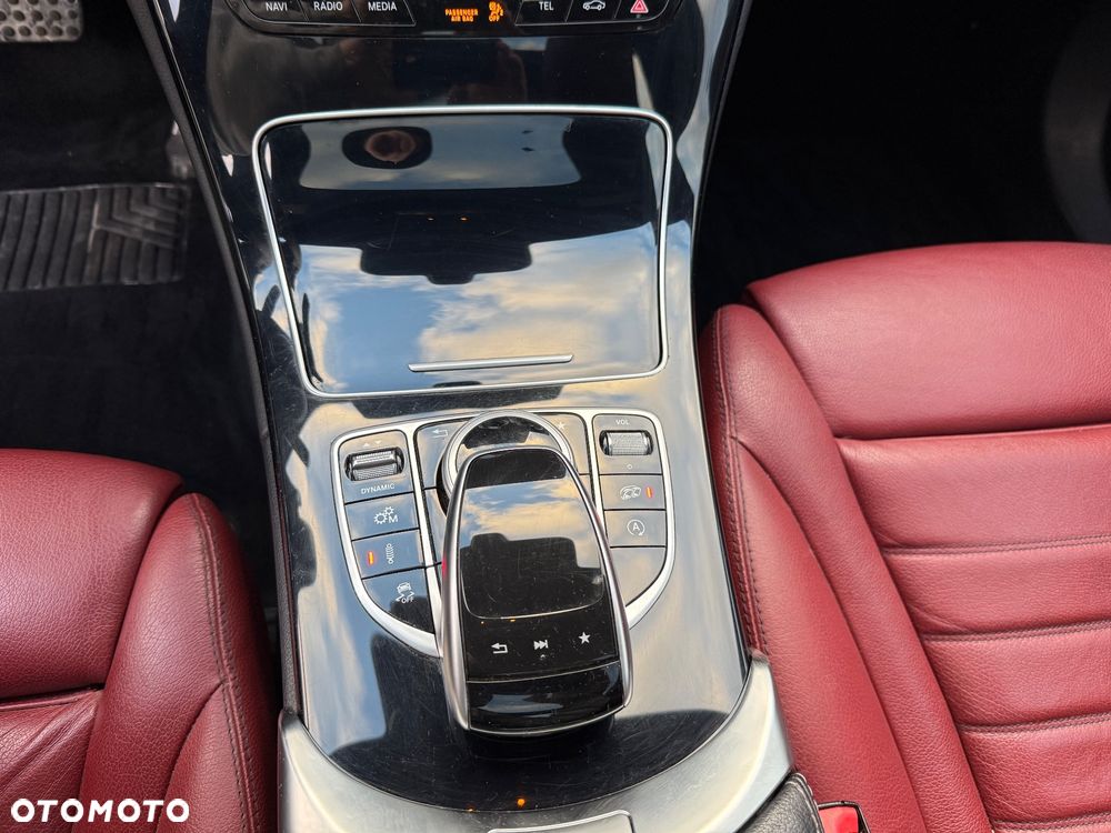 Mercedes-Benz Klasa C AMG 43 4Matic 9G-TRONIC - 14