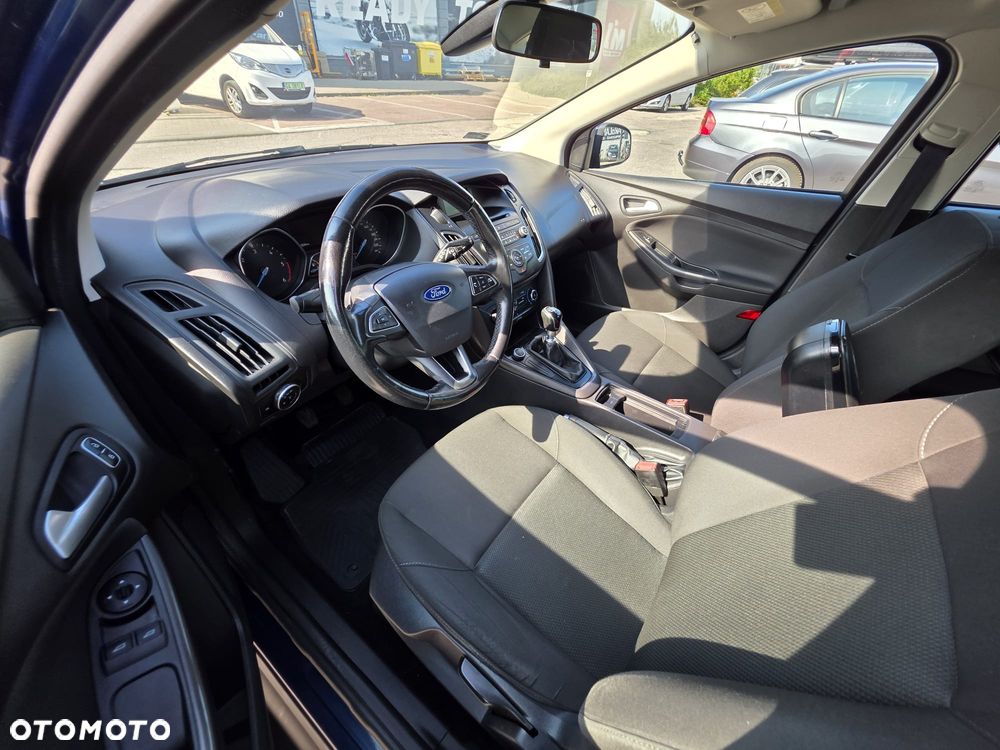 Ford Focus 1.5 TDCi SYNC Edition - 22