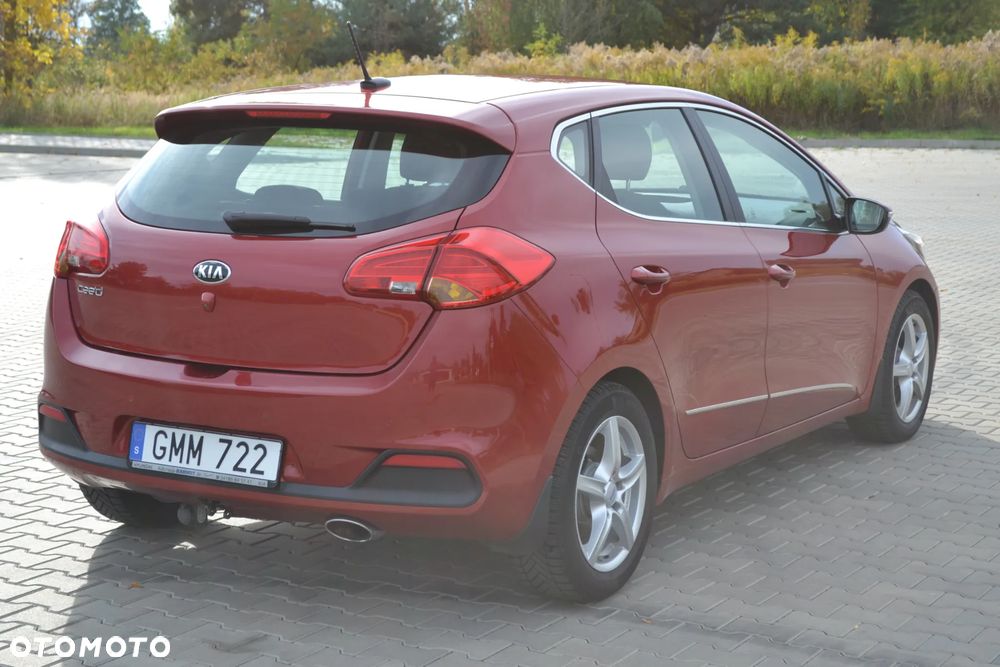 Kia Ceed 1.6 GDI Platinum Edition - 25