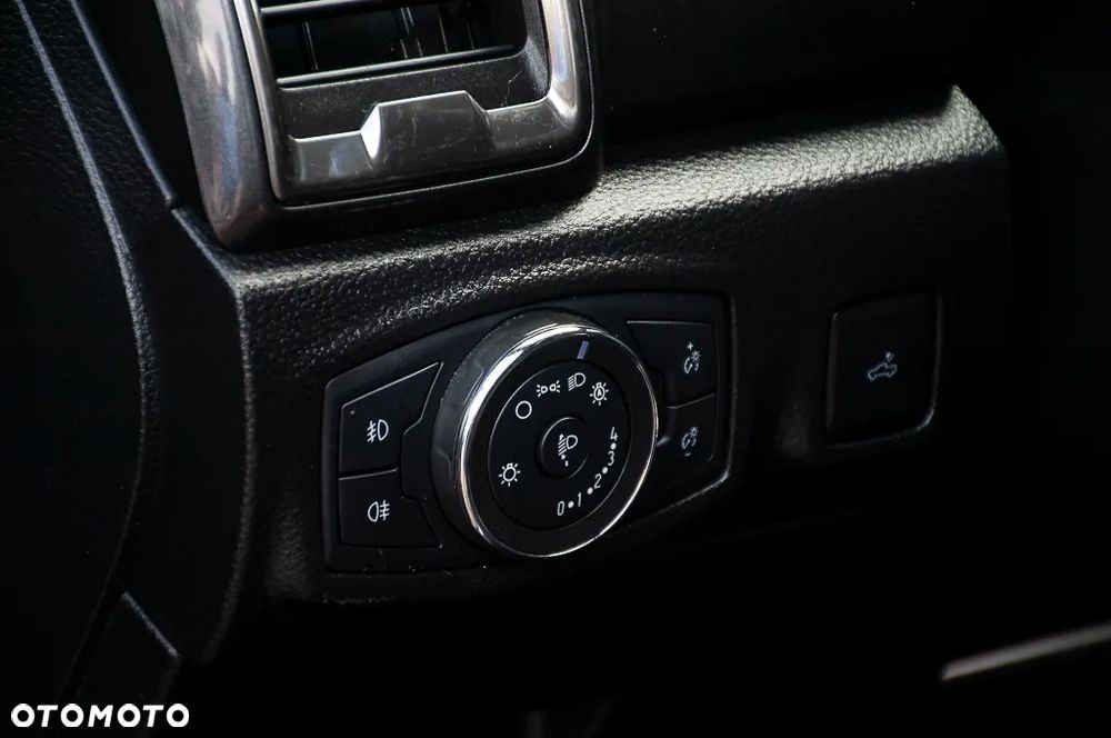 Ford Ranger 2.0 EcoBlue 4x4 DC Wildtrak - 38