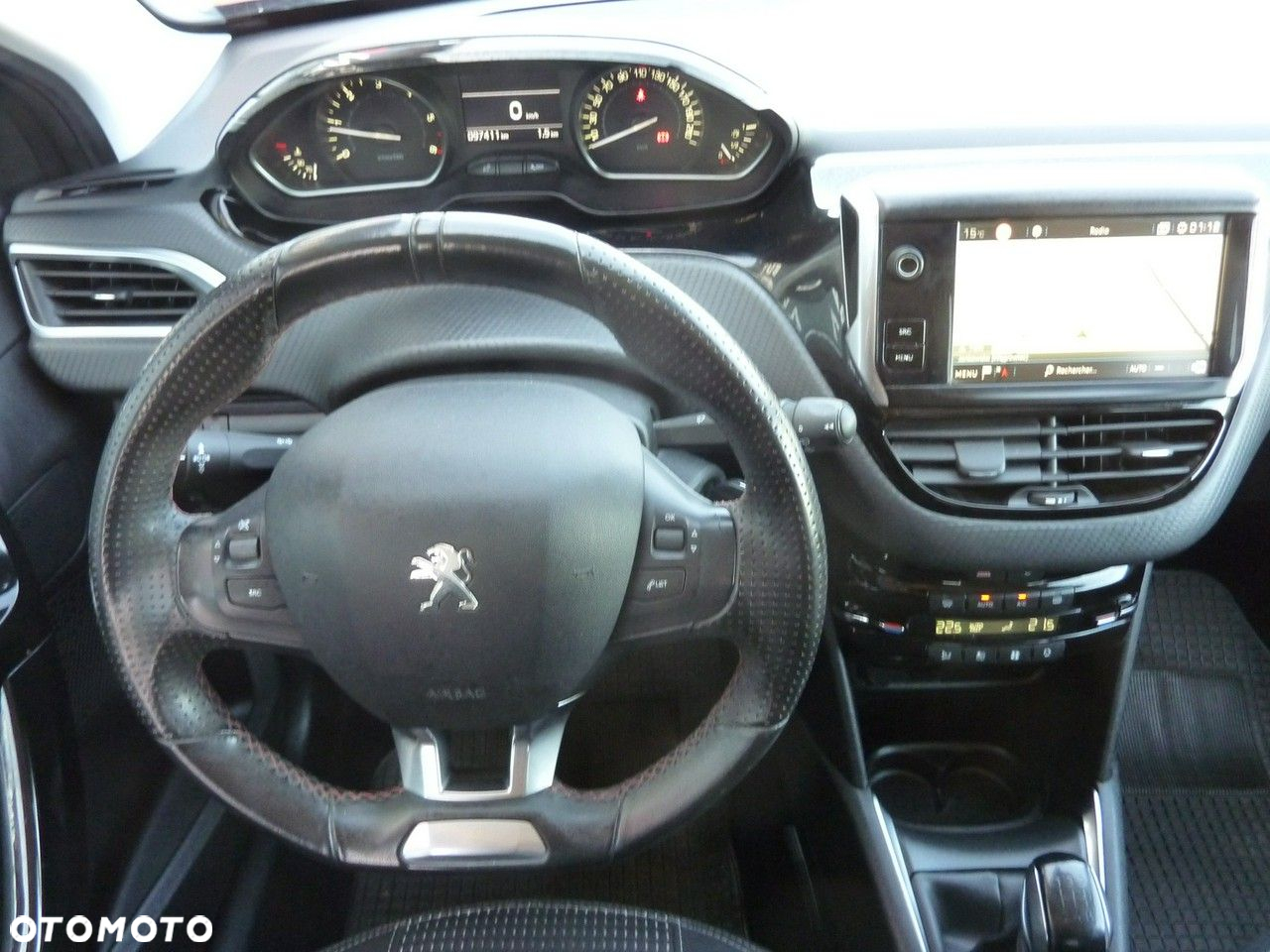 Peugeot 208 - 19