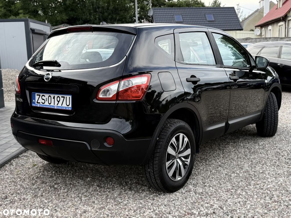 Nissan Qashqai - 2
