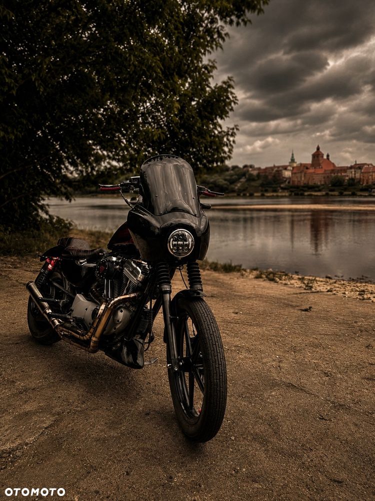 Harley-Davidson Sportster Custom 883C - 13