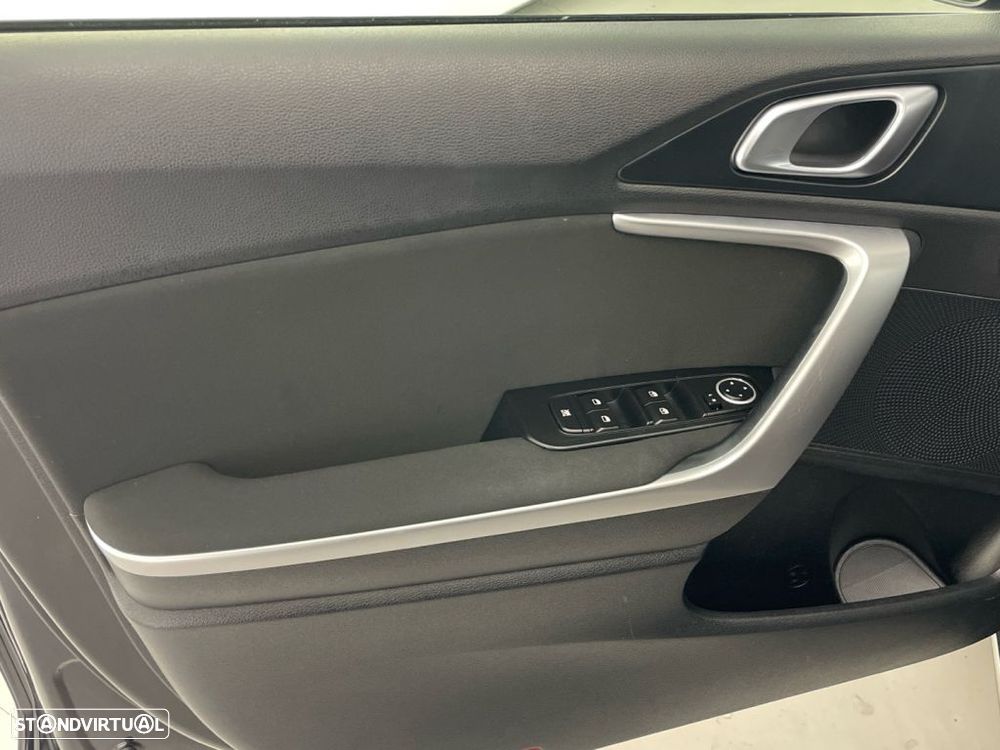 Kia XCeed 1.0 T-GDI Tech - 16