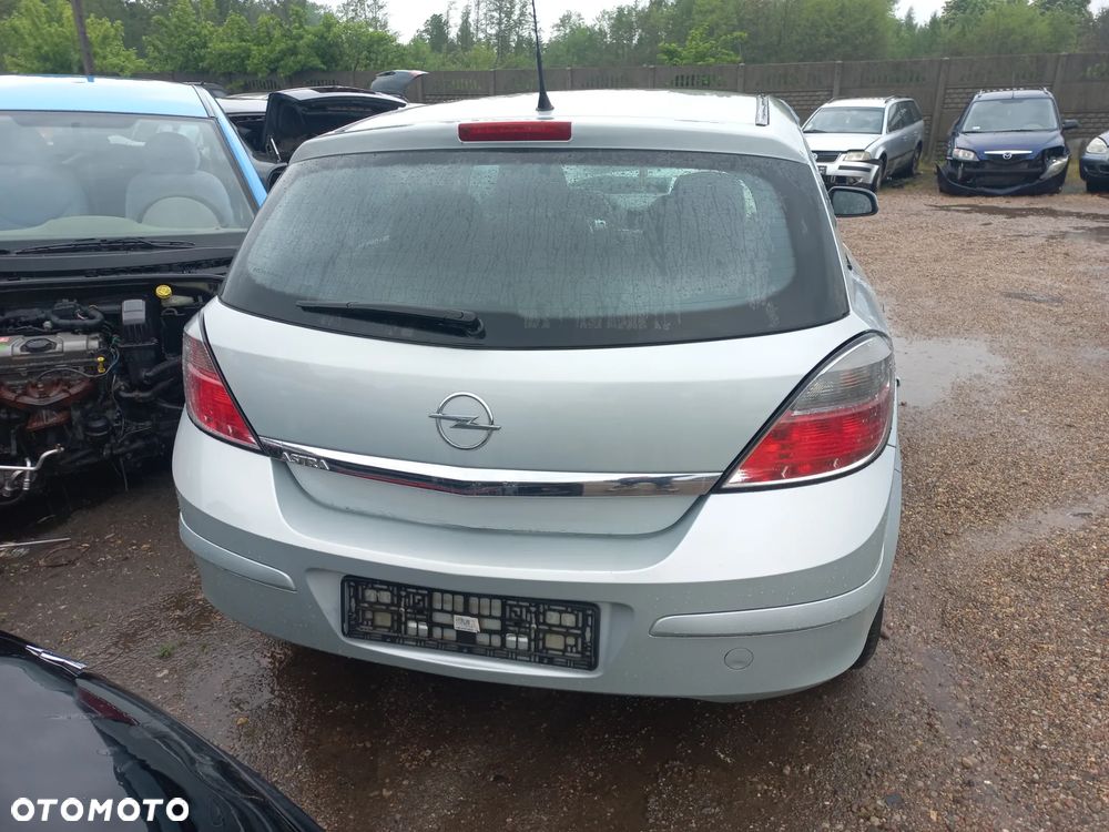 Opel Astra H lll 1.4 16v 09r Z30C wszystkie części drzwi klapa - 3