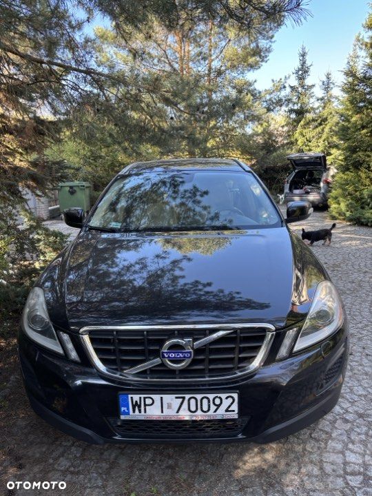 Volvo XC 60 D5 AWD Momentum - 4