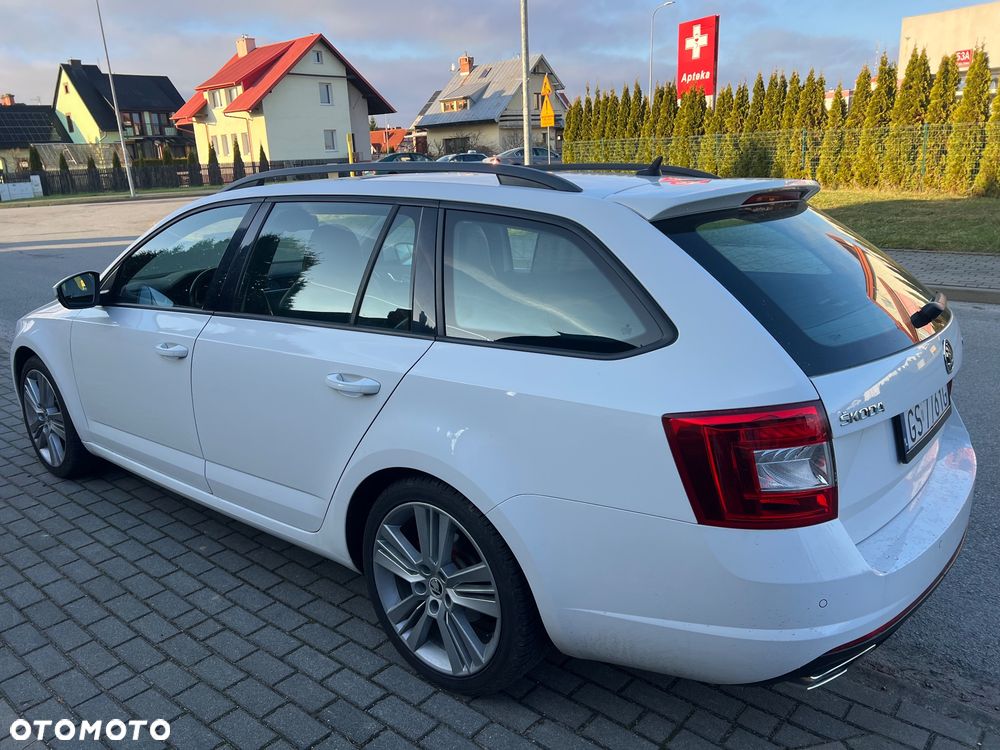 Skoda Octavia 2.0 TDI RS DSG - 4