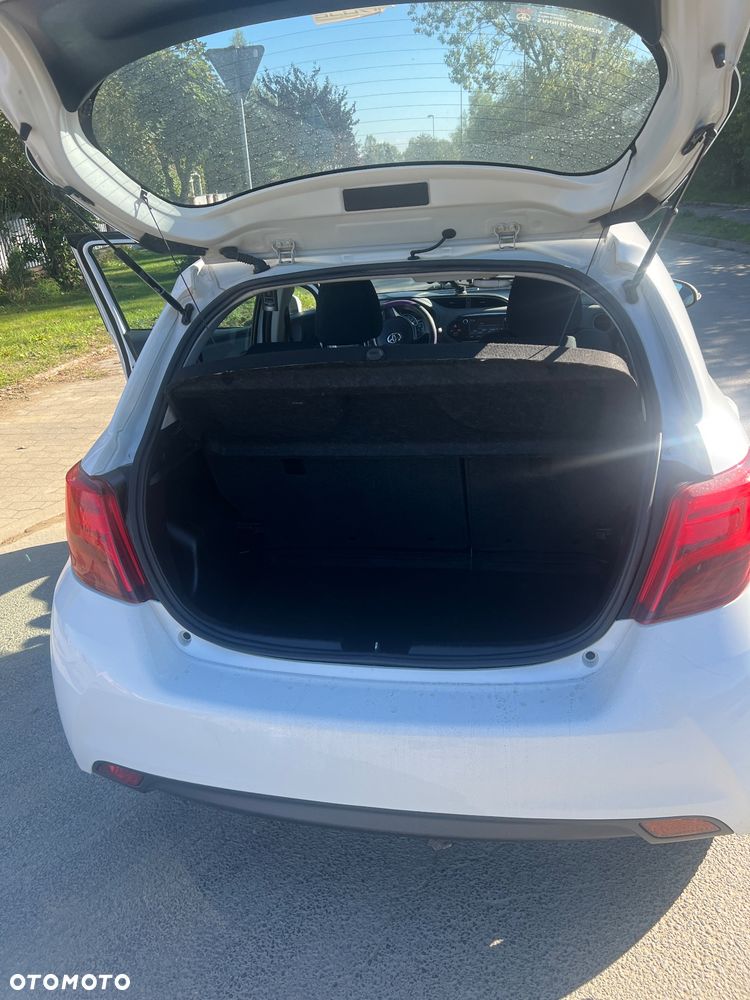 Toyota Yaris - 4