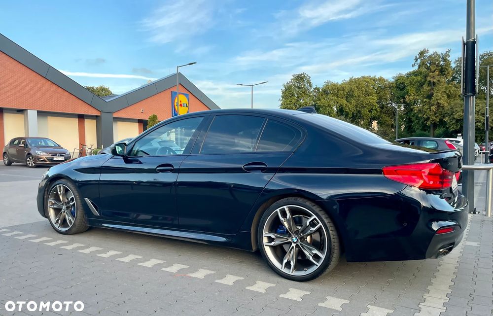 BMW Seria 5 M550i xDrive - 5