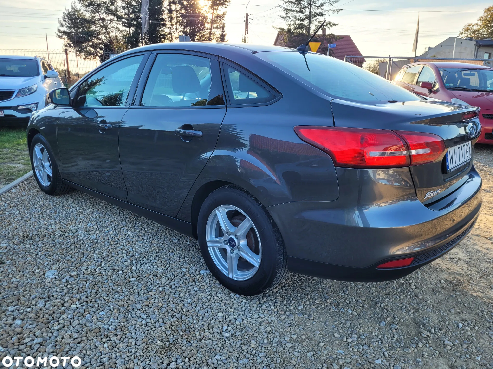 Ford Focus 1.6 SYNC Edition - 4