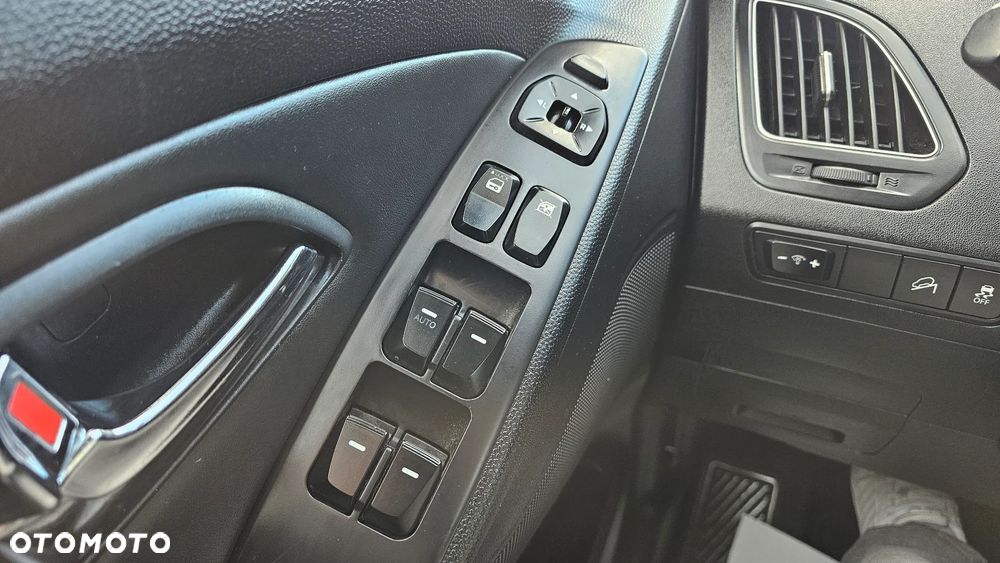 Hyundai ix35 2.0 CRDi Premium 2WD - 26