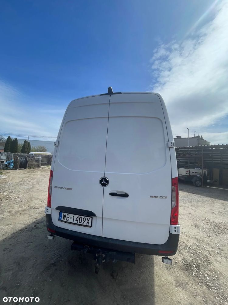 Mercedes-Benz Sprinter 907.223 - 7