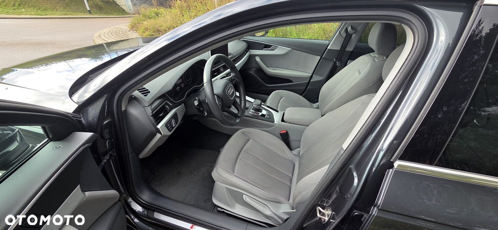 Audi A4 Limousine - 10