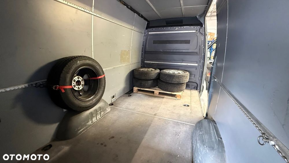 Mercedes-Benz Sprinter - 7