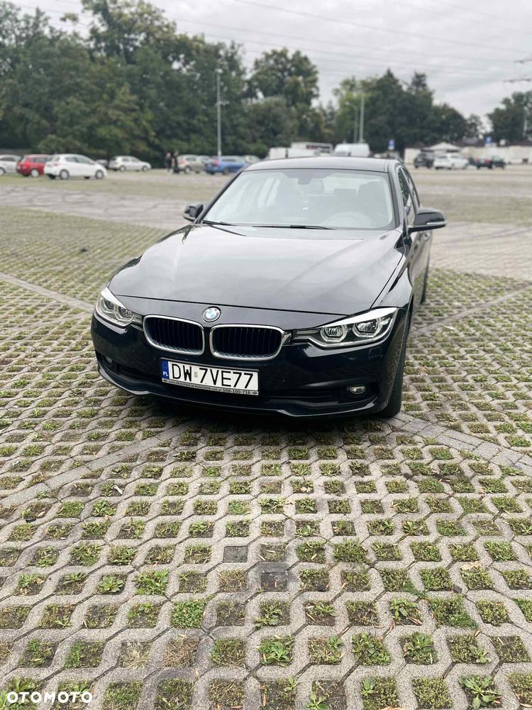 BMW Seria 3 318d Sport Line Shadow - 9