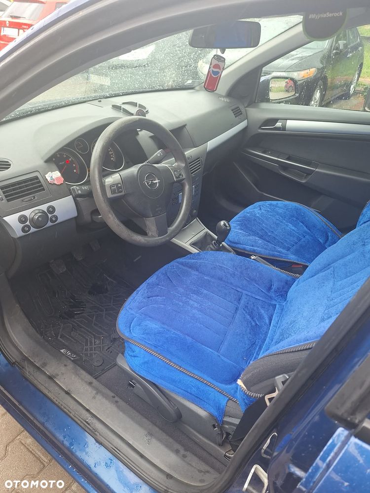 Opel Astra 1.6 Enjoy - 10