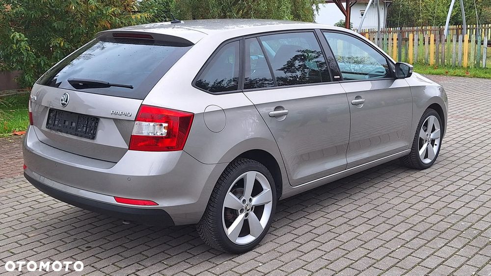 Skoda RAPID Spaceback 1.2 TSI Edition - 6