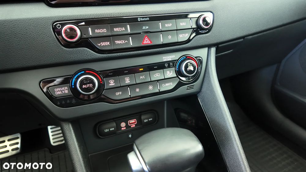 Kia Niro 1.6 GDI PHEV 2WD Vision - 21