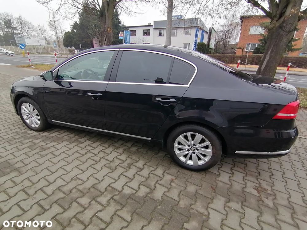 Volkswagen Passat - 18