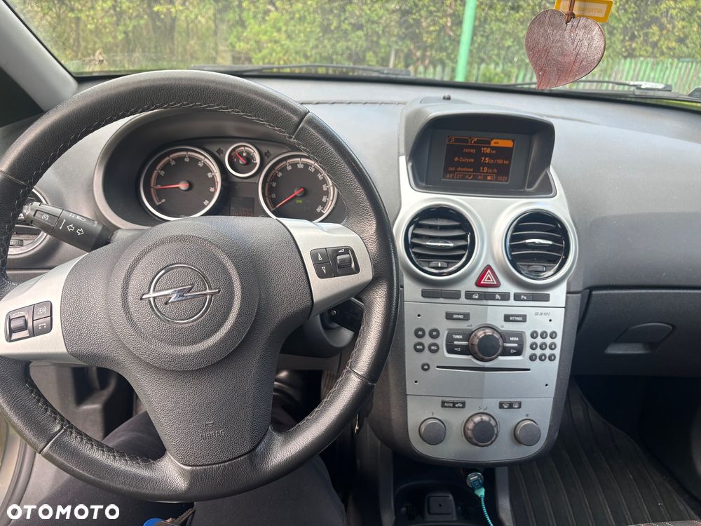 Opel Corsa - 7