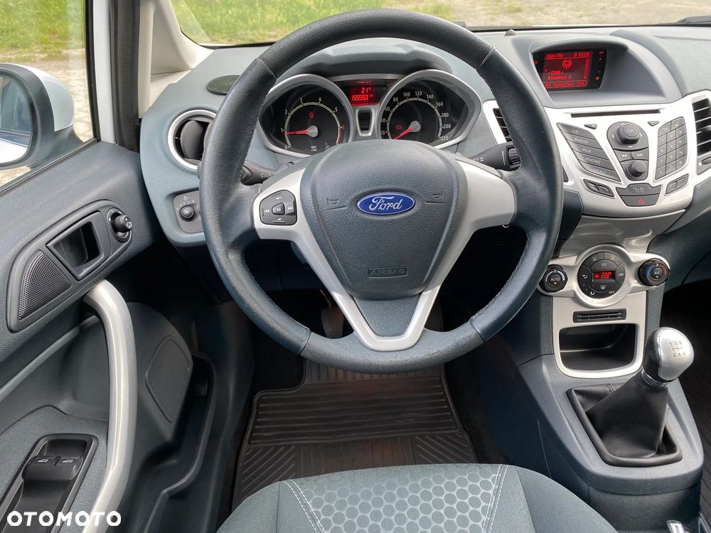 Ford Fiesta 1.25 Titanium - 21