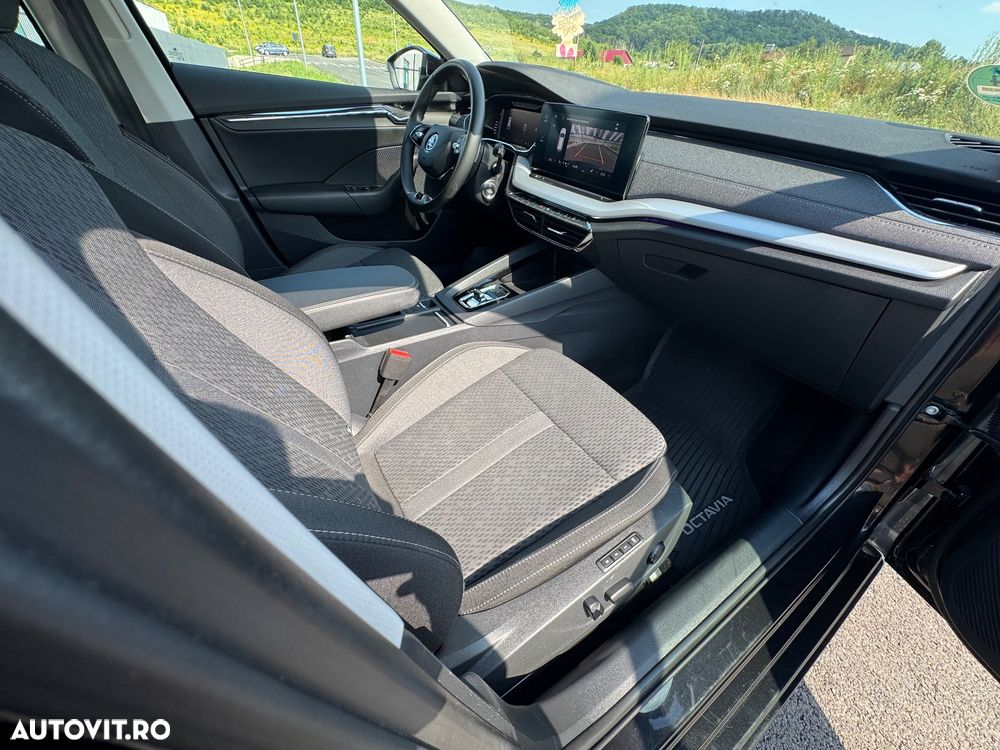 SKODA Octavia 2021 — imagine 4