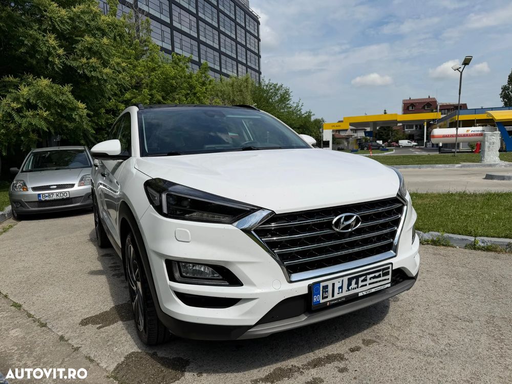 Hyundai Tucson 2.0 CRDI 4WD 8AT Luxury - 3