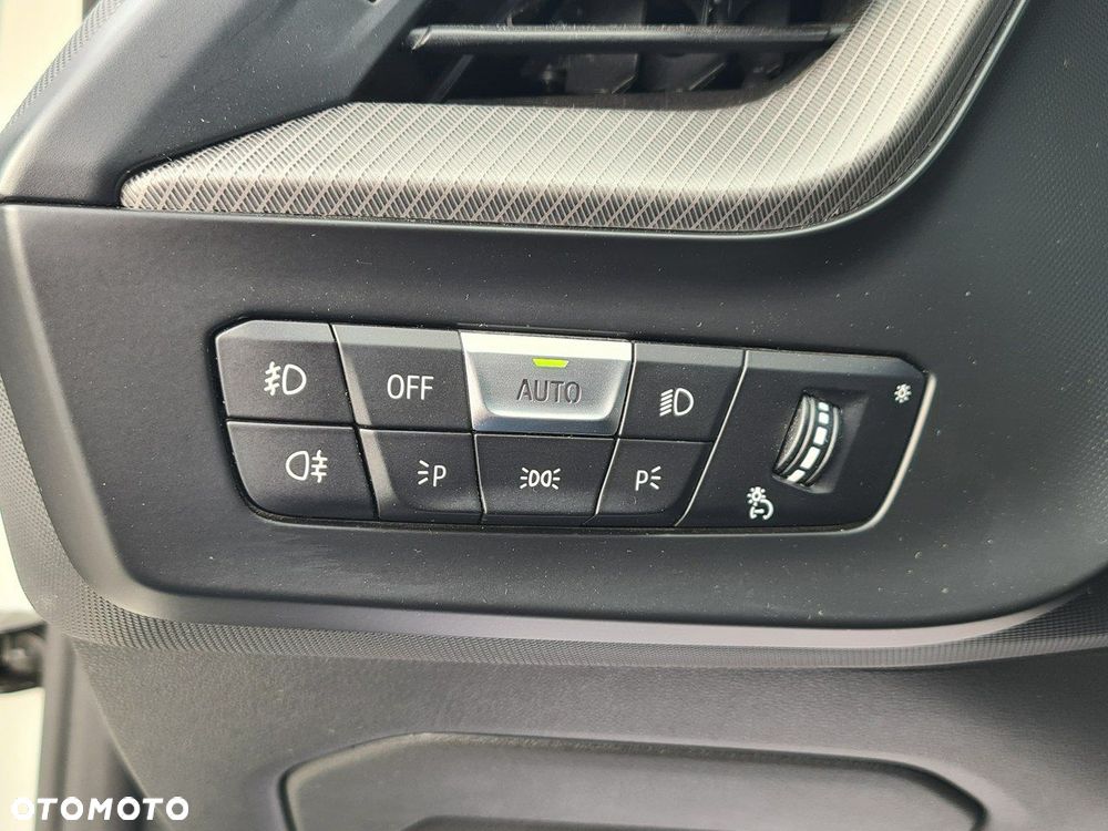 BMW Seria 1 118i M Sport - 25