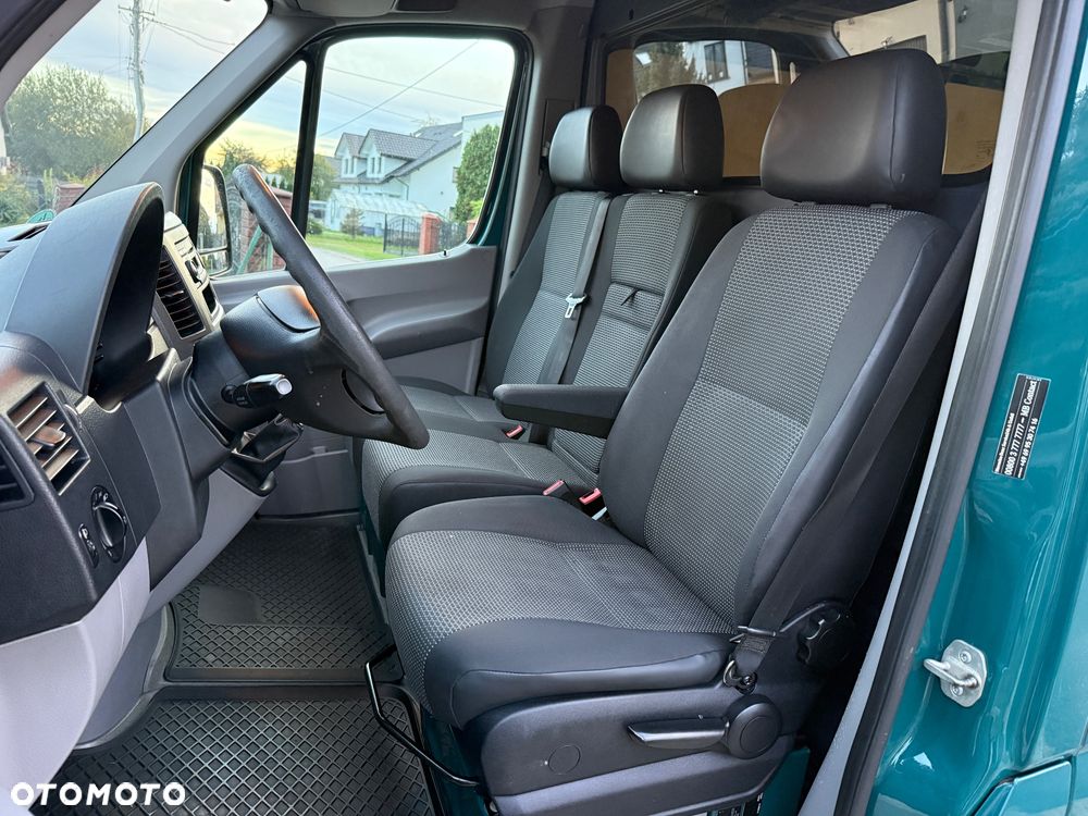 Mercedes-Benz Sprinter - 9