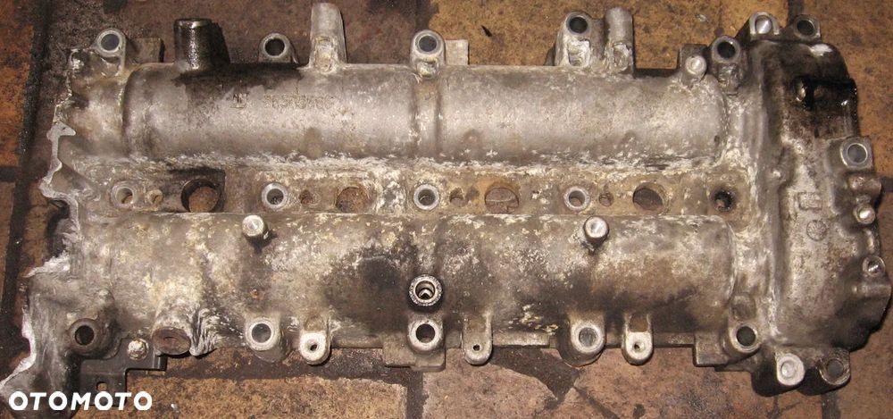 pokrywa zaworów wałek rozrządu INSIGNIA A ASTRA J 2.0 CDTI OPEL 55565668